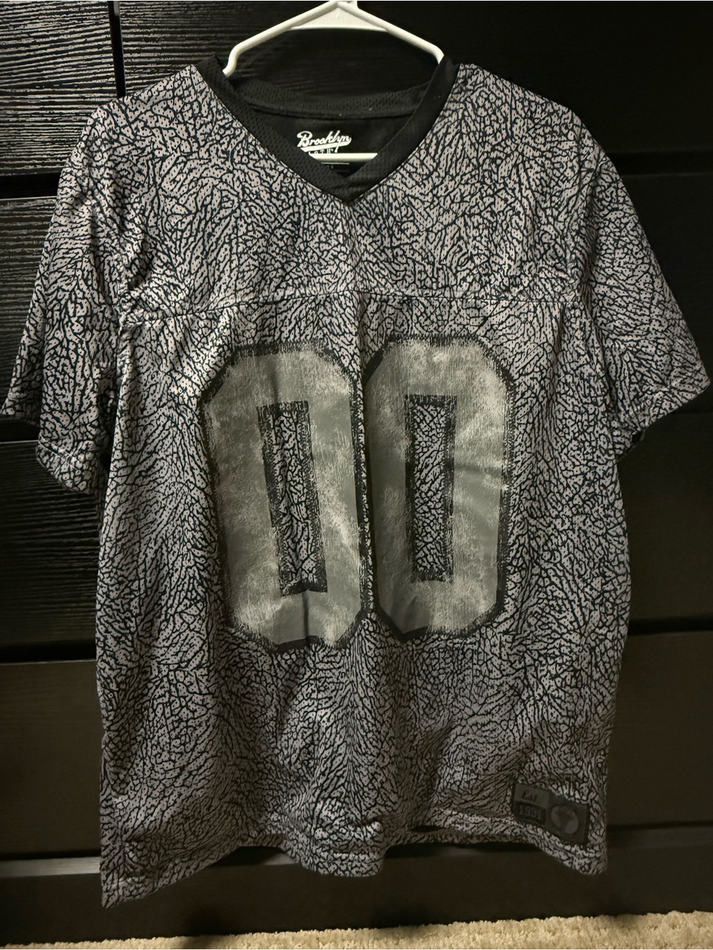 Brooklyn Cloth Black and Gray Graphic V‑Neck Jersey